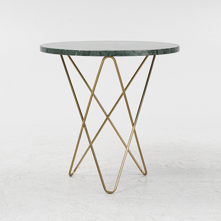A marble coffee table from OX Denmarq.